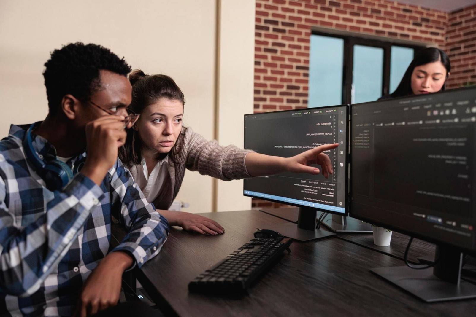 Modern web tasarım süreci ve kullanıcı deneyimi odaklı çalışma yöntemi